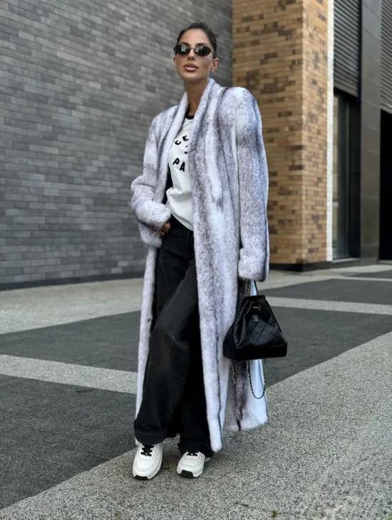 Длинная шуба из натурального импортного меха норки крестовки