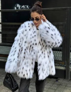 Шуба из меха белой аукционной лисы под рысь, ручная работа