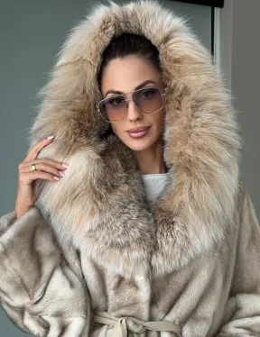 Шуба летучая мышь из норки Ivory с капюшоном из меха рыси - фото 13