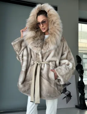 Шуба летучая мышь из норки Ivory с капюшоном из меха рыси - фото 15