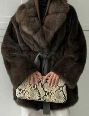 Шуба норковая летучая мышь с воротником из куницы - цвет хаки