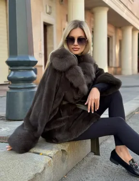 Шуба норковая летучая мышь с воротником из куницы - цвет хаки