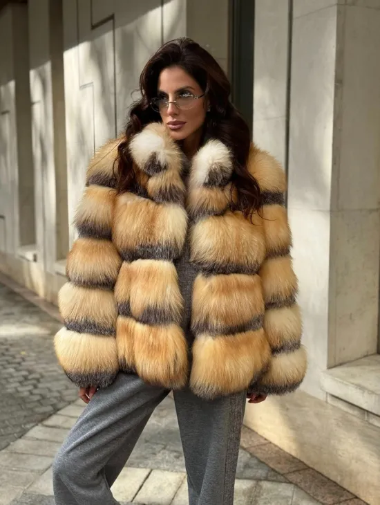 Полушубок из меха лисы Golden-grey fox стойка воротник