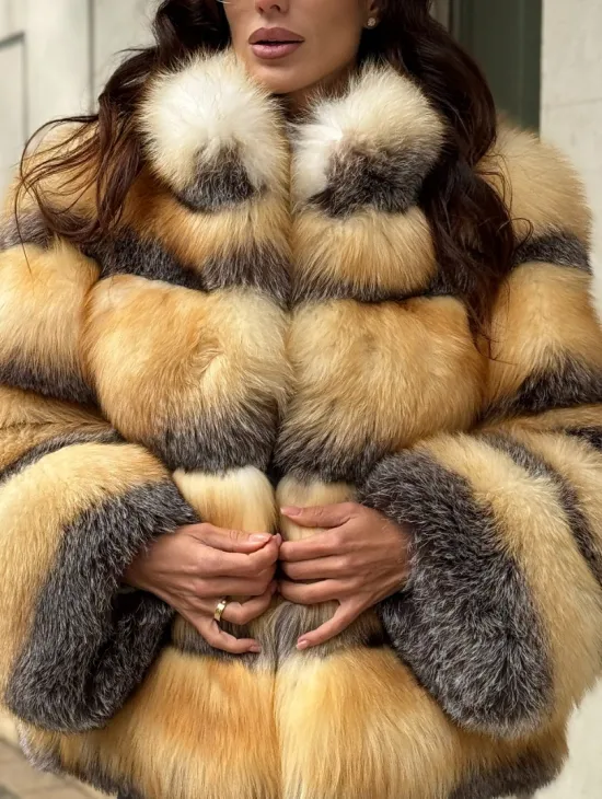 Полушубок из меха лисы Golden-grey fox стойка воротник