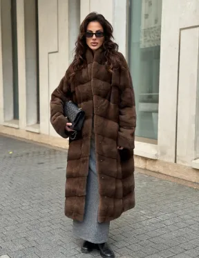 Шуба из плюшевой норки Velvet с V-образным воротником