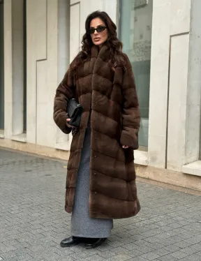 Шуба из плюшевой норки Velvet с V-образным воротником