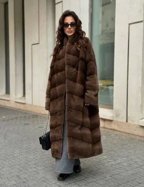 Шуба из плюшевой норки Velvet с V-образным воротником