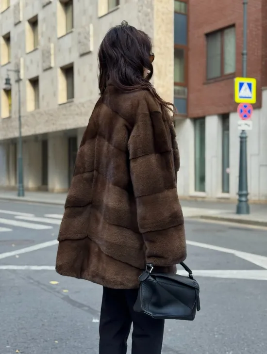 Шуба норковая коричневая