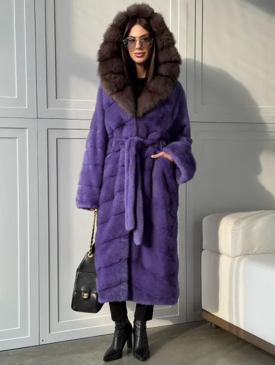 Фиолетовая норковая шуба