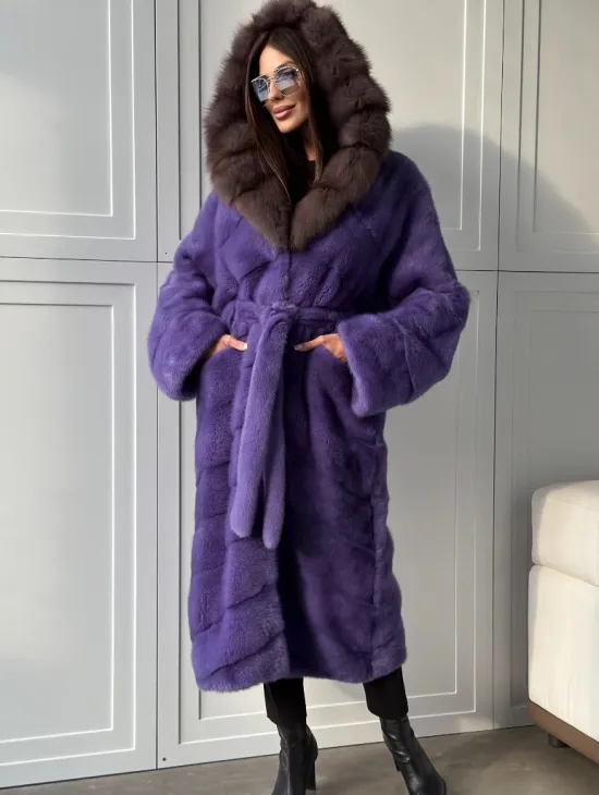 Фиолетовая норковая шуба