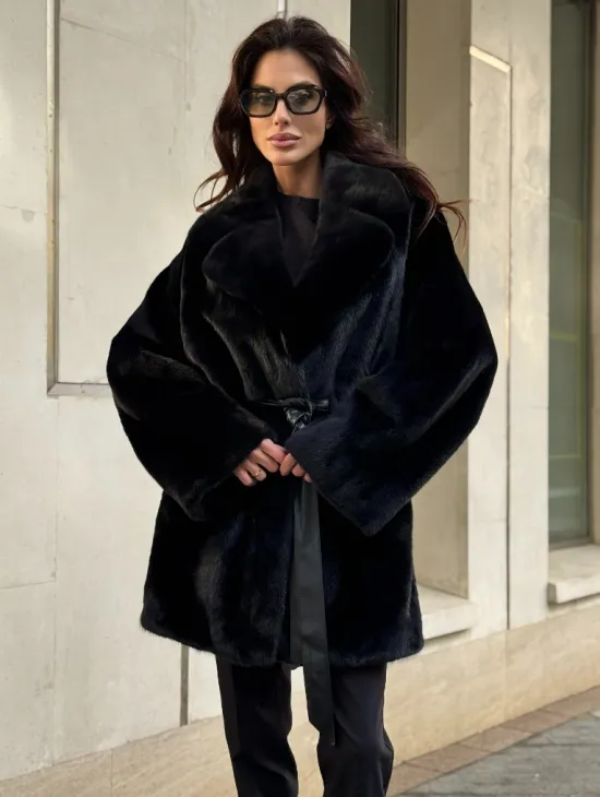 Полушубок из норки с английским воротником - черный