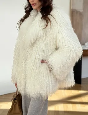 Шуба из ламы белая