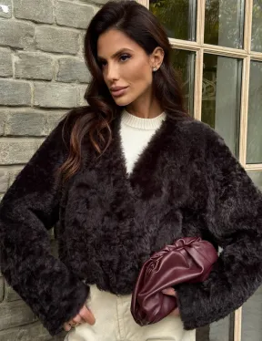 Укороченная шуба из овчины калган
