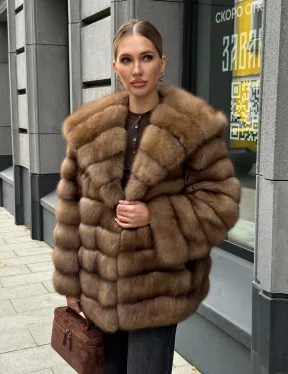 Шуба из натурального меха куницы с капюшоном