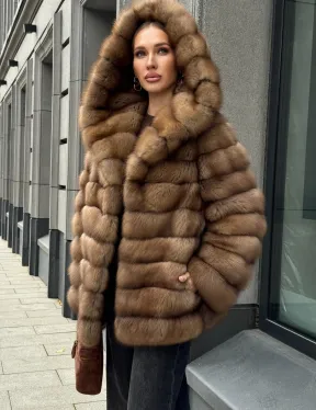 Шуба из натурального меха куницы с капюшоном