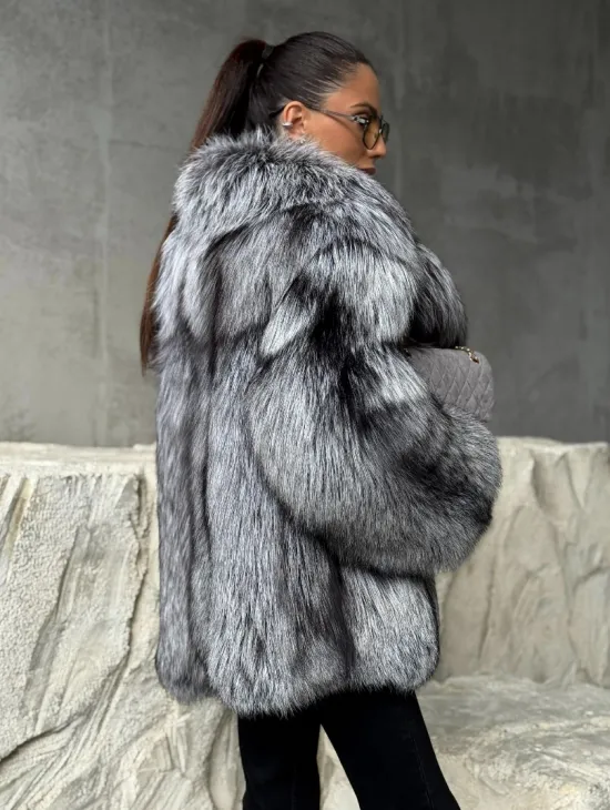 Полушубок из чернобурки