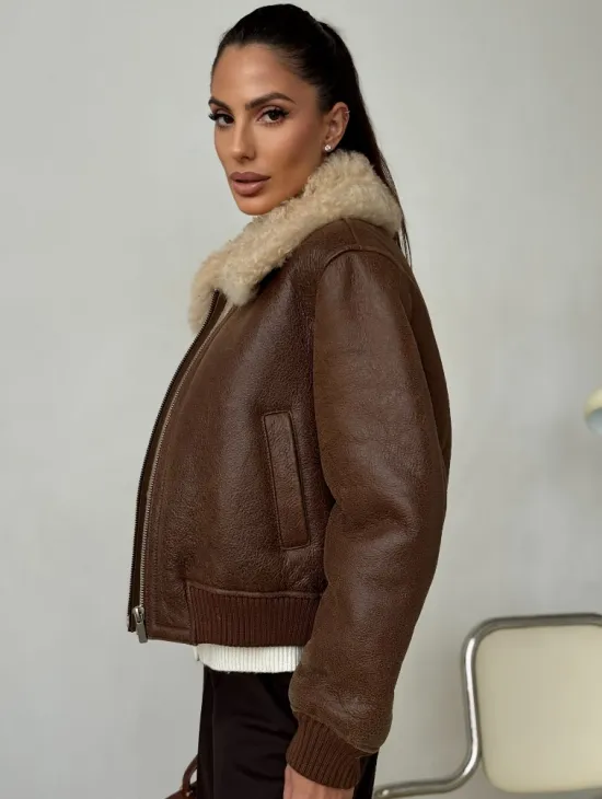 Короткая дубленка - женская