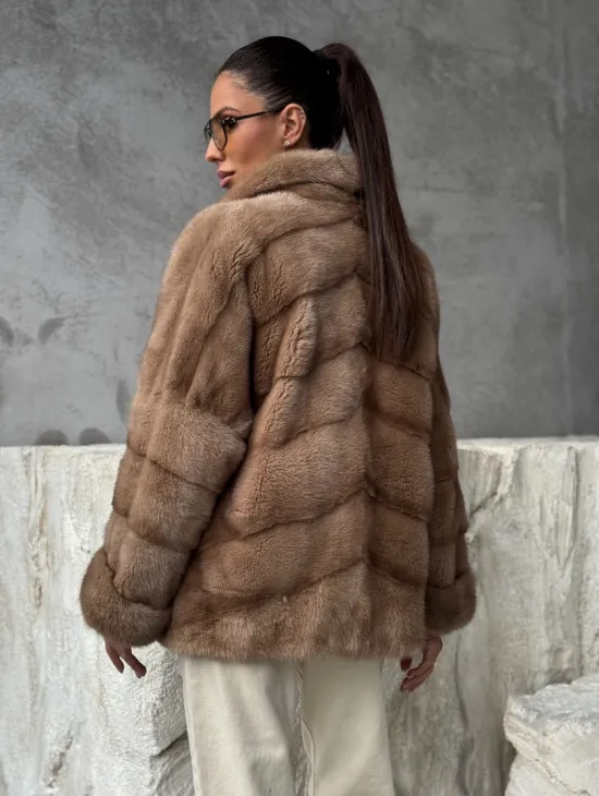 Норковая автоледи - цвет пастель