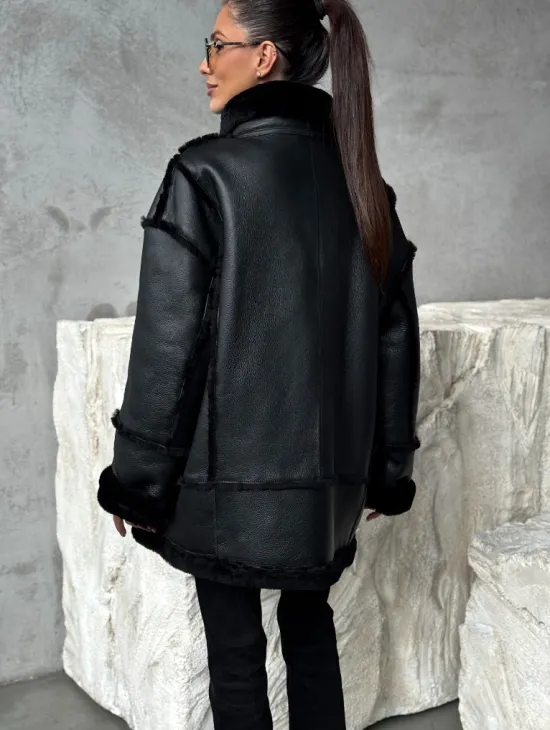 Черная современная дубленка