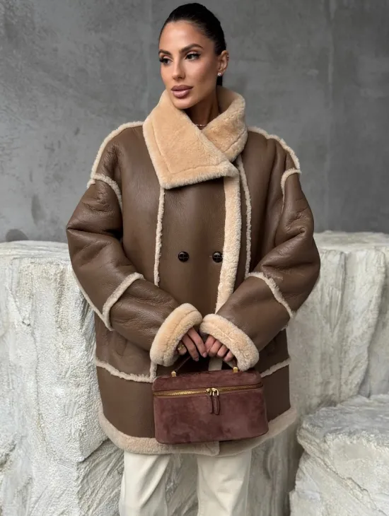 Коричневая женская дубленка