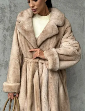Длинная норковая шуба пастель