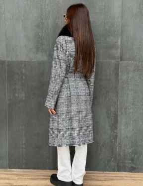 Пальто зимнее с мехом