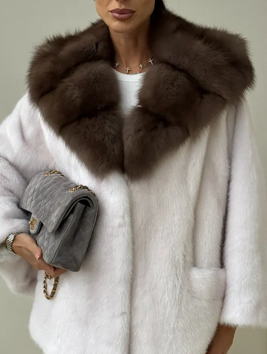 Белый норковый полушубок с куницей -  летучая мышь