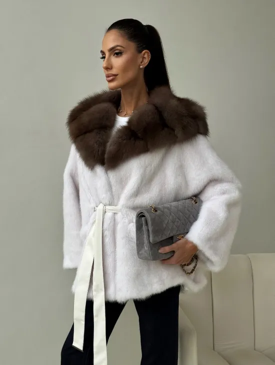 Белый норковый полушубок с куницей -  летучая мышь