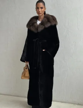 Длинная шуба из аукционного меха норки SAGA FURS