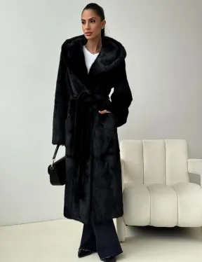 Черная норковая шуба с капюшоном