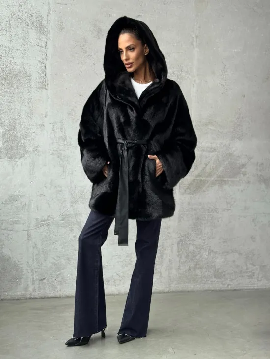 Полушубок черный норковый с капюшоном