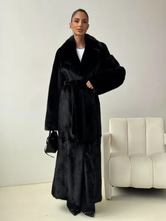 Черная норковая шуба с поясом