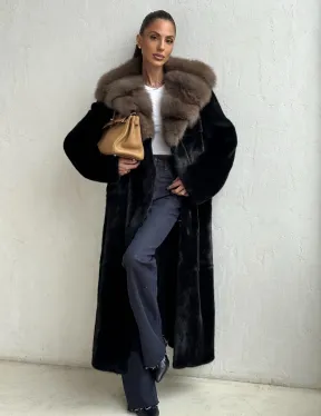 Черная норковая шуба с поясом - капюшон куница