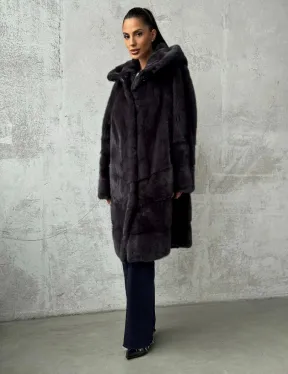 Женская норковая шуба с капюшоном