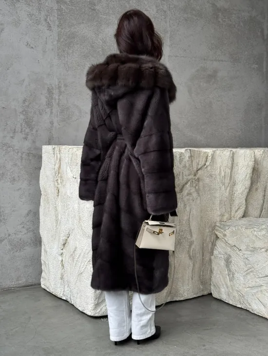 Шуба норковая графит с капюшоном куницы