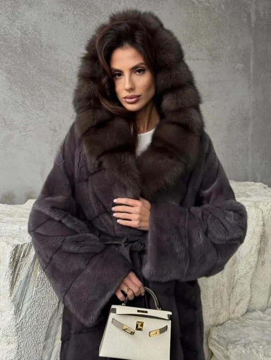 Шуба норковая графит с капюшоном куницы