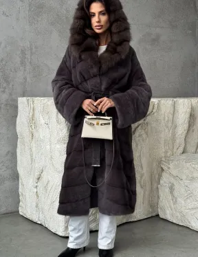 Шуба норковая графит с капюшоном куницы