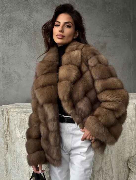 Полушубок из куницы в натуральном бежевом цвете