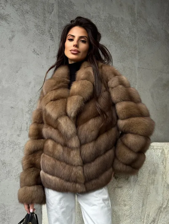 Полушубок из куницы в натуральном бежевом цвете