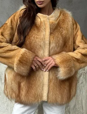 Норковый жакет с отделкой из меха енота