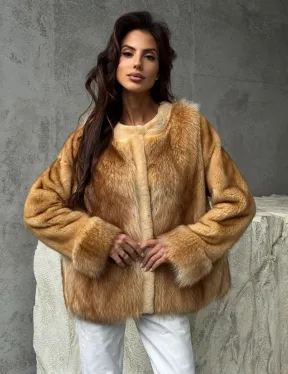 Норковый жакет с отделкой из меха енота