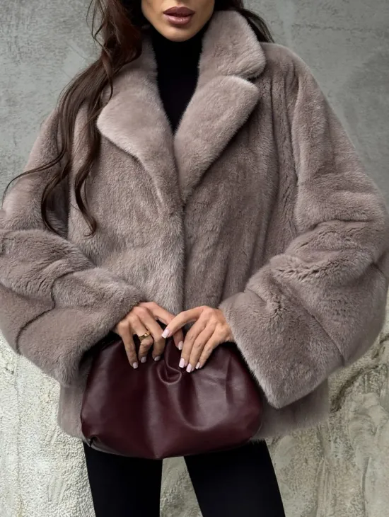 Короткая женская норковая шуба