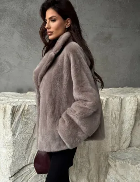 Короткая женская норковая шуба