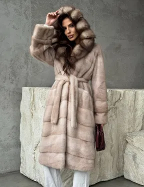 Норковая шуба с капюшоном из 