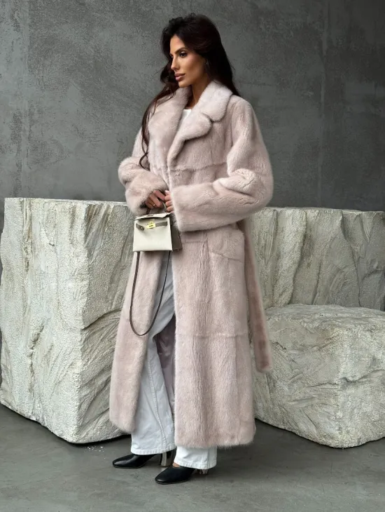 Светлая классическая норковая шуба