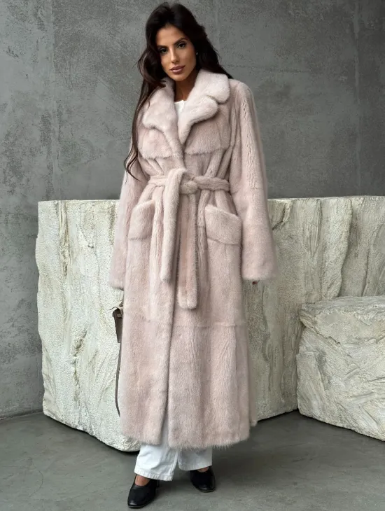 Светлая классическая норковая шуба