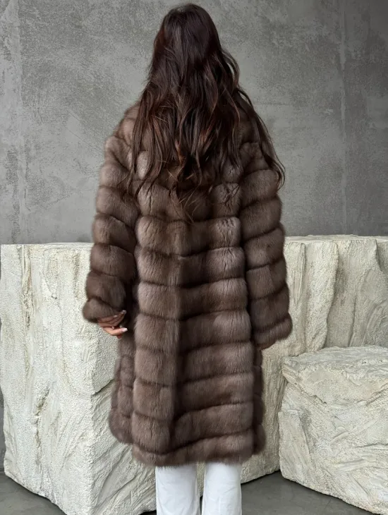 Шуба из куницы средней длины