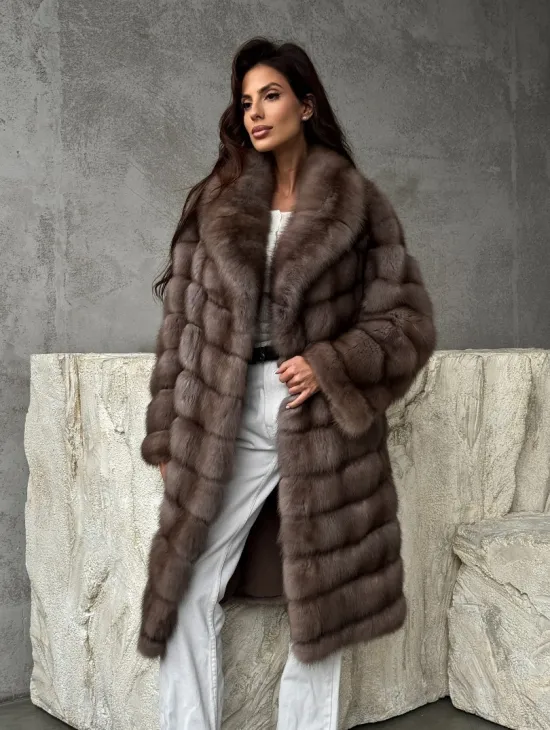 Шуба из куницы средней длины