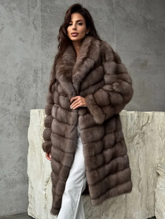 Шуба из куницы средней длины