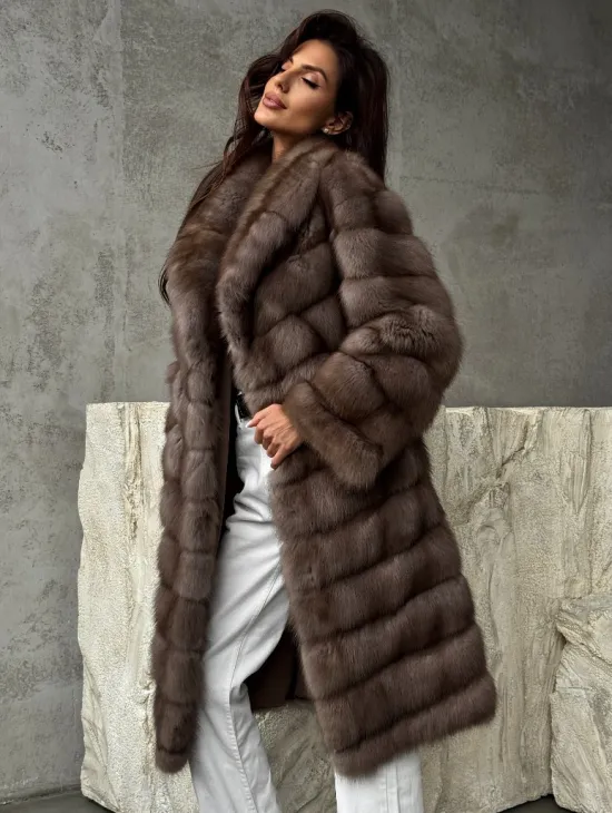 Шуба из куницы средней длины